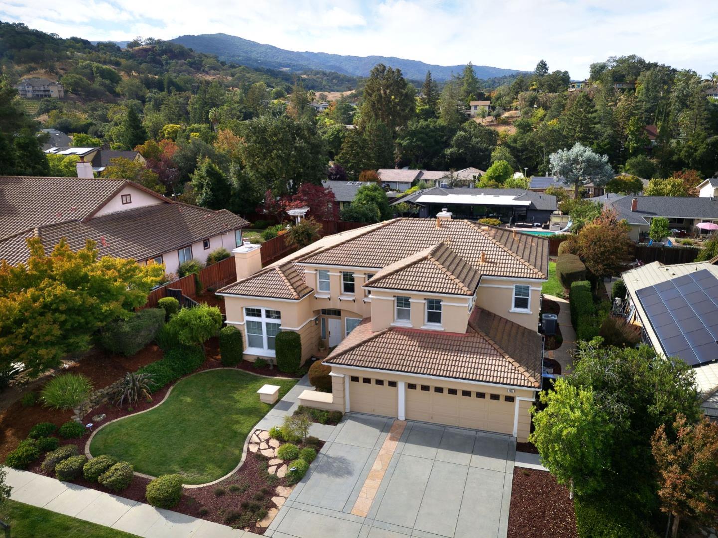 Detail Gallery Image 1 of 1 For 6951 Starling Valley Dr, San Jose,  CA 95120 - 4 Beds | 3/1 Baths