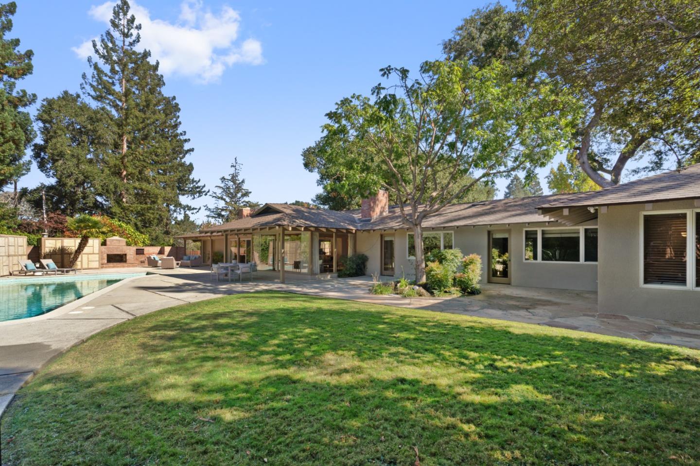 Detail Gallery Image 1 of 1 For 1670 Oak Ave, Menlo Park,  CA 94025 - 4 Beds | 3/1 Baths