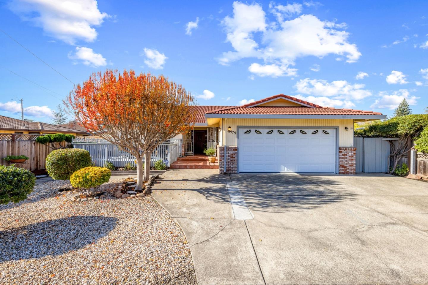 Detail Gallery Image 1 of 1 For 18979 Robinson Rd, Sonoma,  CA 95476 - 3 Beds | 2/1 Baths