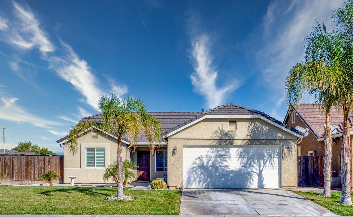 Detail Gallery Image 1 of 1 For 1140 Pinot Noir St, Los Banos,  CA 93635 - 3 Beds | 2 Baths