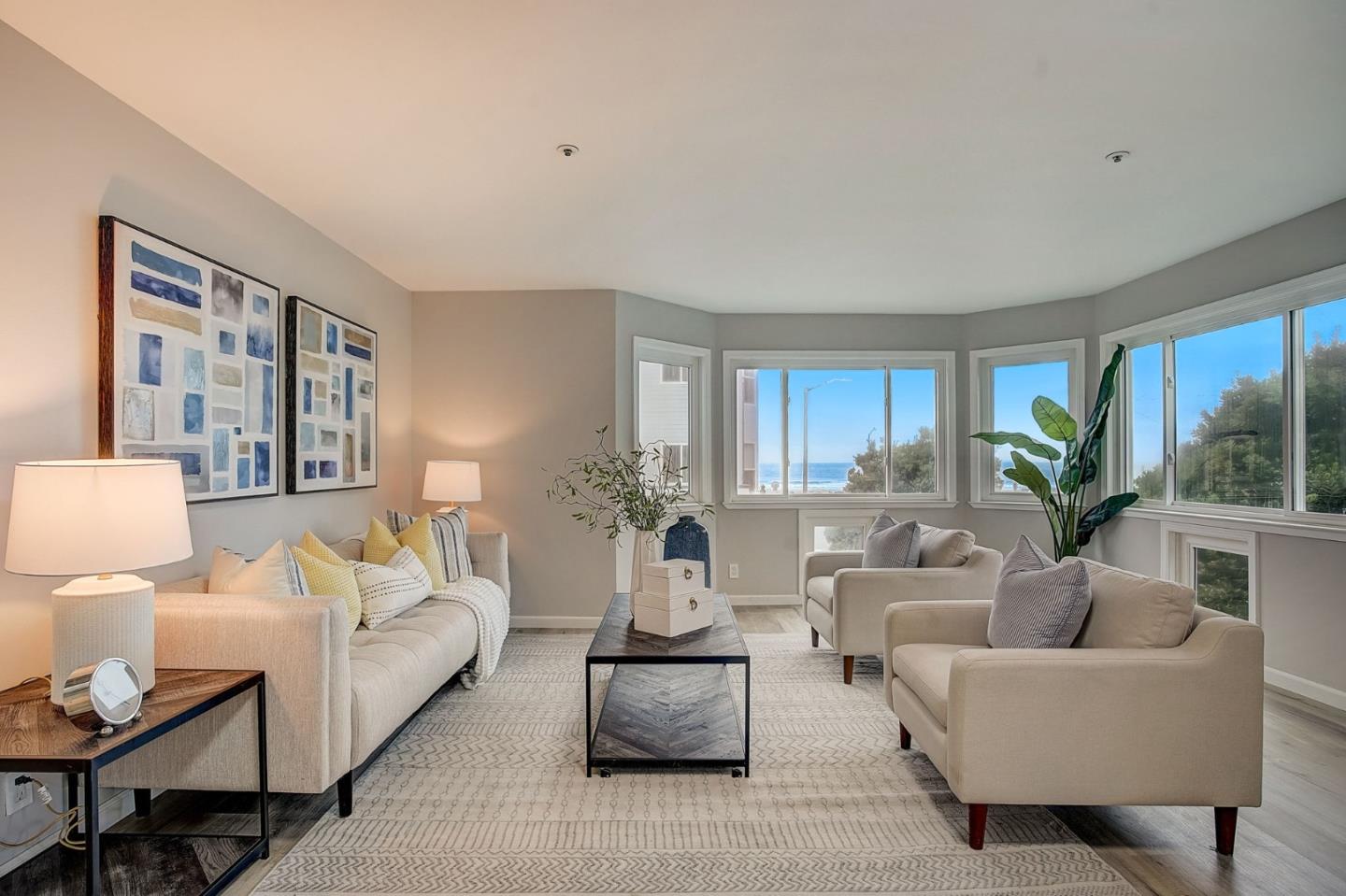 Detail Gallery Image 1 of 1 For 716 Great Hwy #1,  San Francisco,  CA 94121 - 3 Beds | 2 Baths