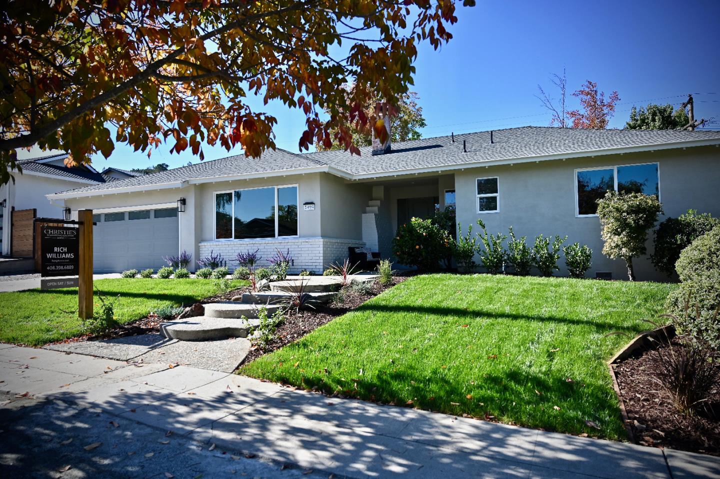 Detail Gallery Image 1 of 1 For 5499 Blossom Tree Ln, San Jose,  CA 95124 - 4 Beds | 3 Baths