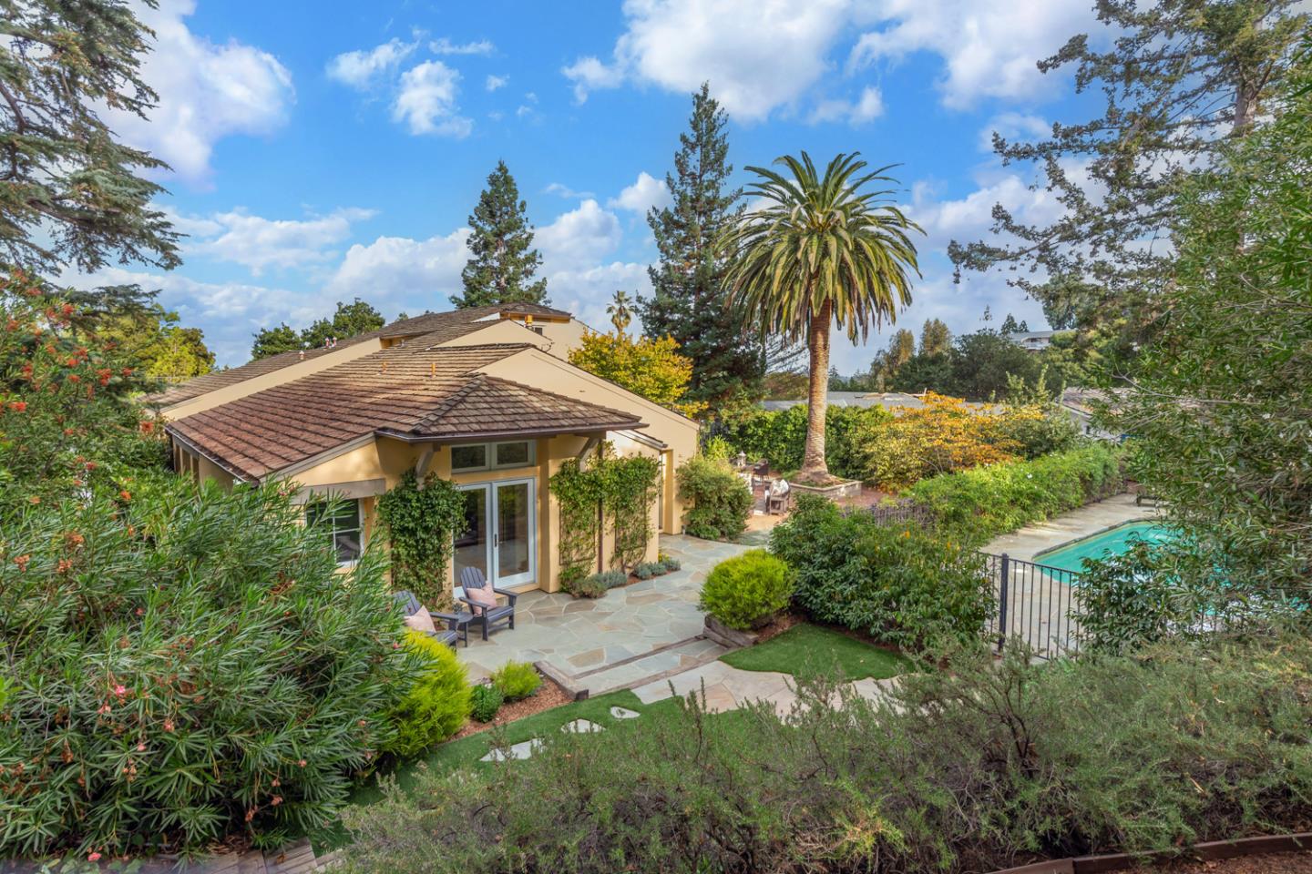 Detail Gallery Image 1 of 1 For 804 Nash Rd, Los Altos,  CA 94024 - 4 Beds | 3/1 Baths