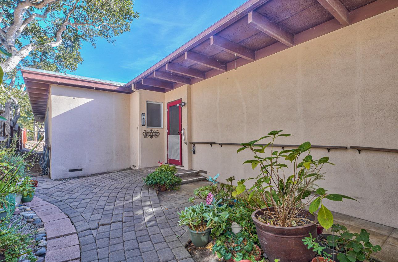 Detail Gallery Image 1 of 1 For 1056 Harrison St, Monterey,  CA 93940 - 4 Beds | 1/1 Baths