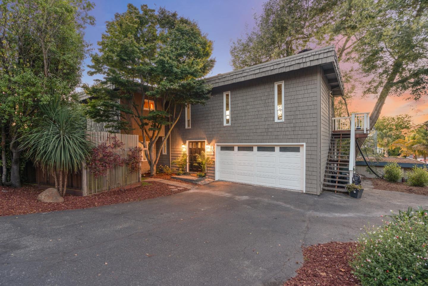 Detail Gallery Image 1 of 1 For 204 Highland Dr, Aptos,  CA 95003 - 4 Beds | 2 Baths