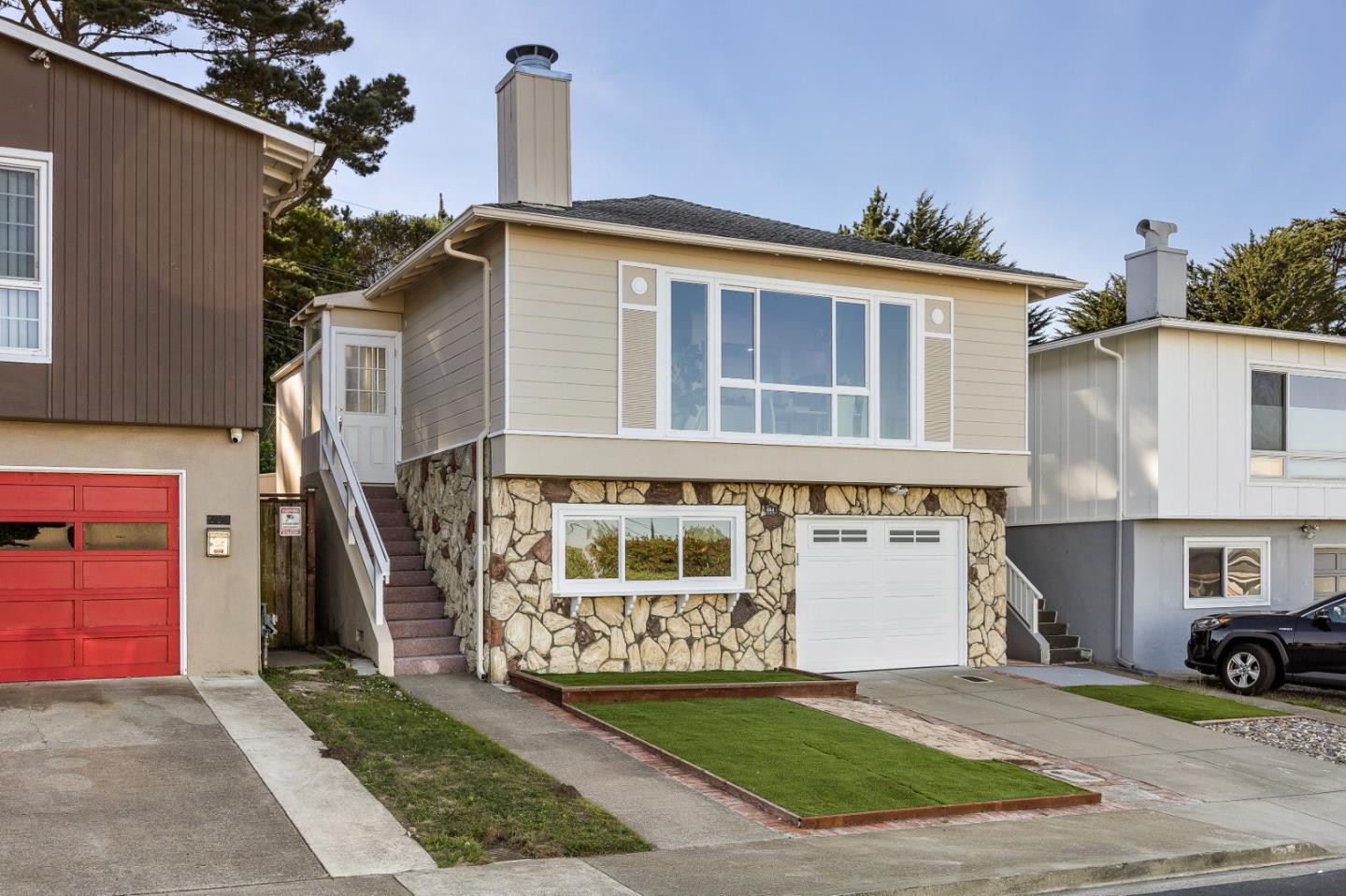 Detail Gallery Image 1 of 1 For 684 Higate Dr, Daly City,  CA 94015 - 4 Beds | 2/1 Baths