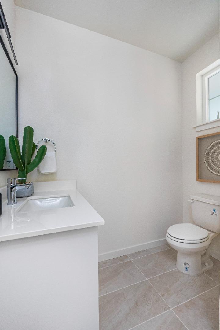Detail Gallery Image 30 of 42 For 135 Flynn Ave, Mountain View,  CA 94043 - 3 Beds | 3/1 Baths