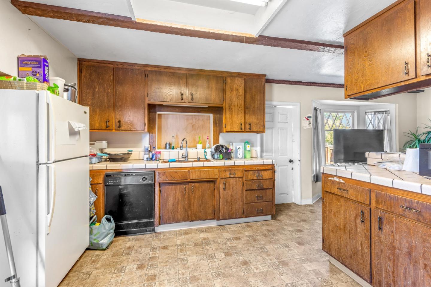 Detail Gallery Image 19 of 22 For 812 Powell St, Hollister,  CA 95023 - 3 Beds | 2 Baths