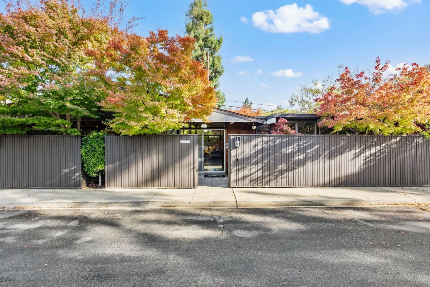 Detail Gallery Image 1 of 1 For 163 Greenmeadow Way, Palo Alto,  CA 94306 - 2 Beds | 2 Baths