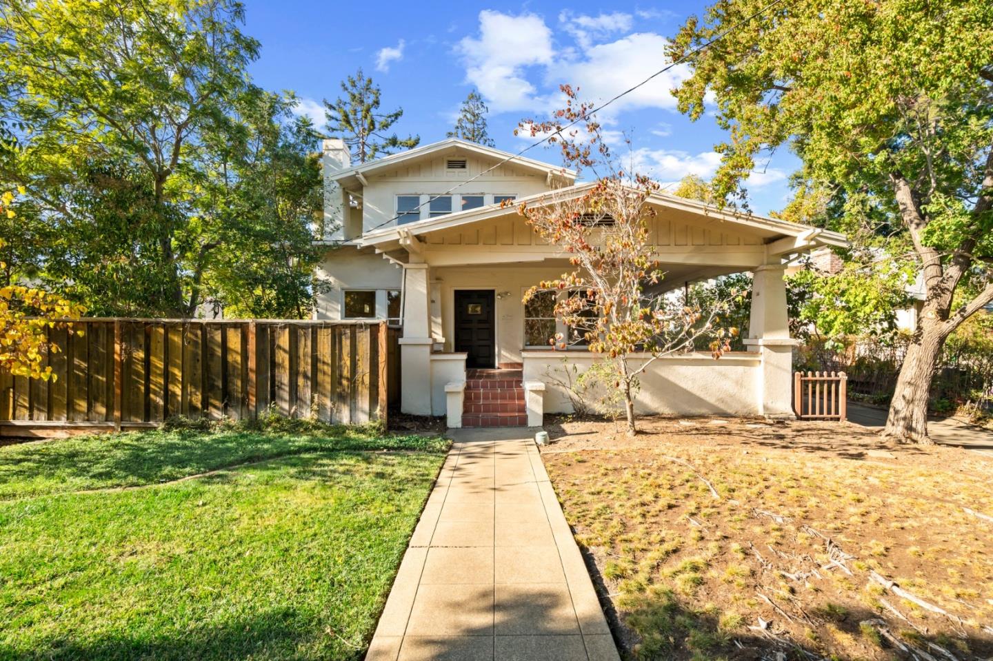 Detail Gallery Image 1 of 1 For 2304 Whipple Ave, Redwood City,  CA 94062 - 4 Beds | 2/1 Baths