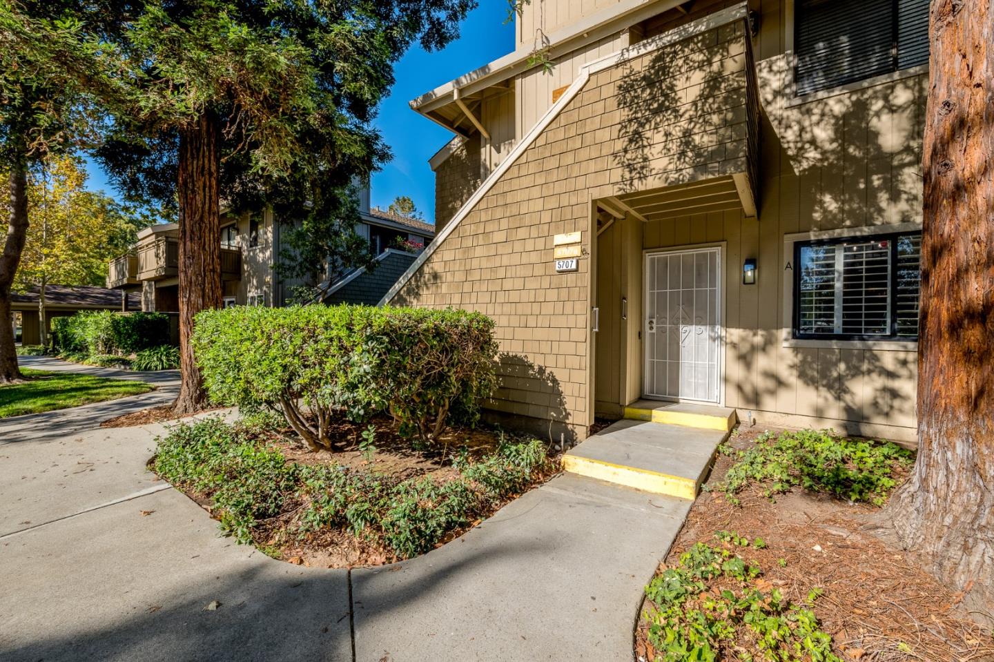 Detail Gallery Image 1 of 1 For 5707 Makati Cir a,  San Jose,  CA 95123 - 1 Beds | 1 Baths