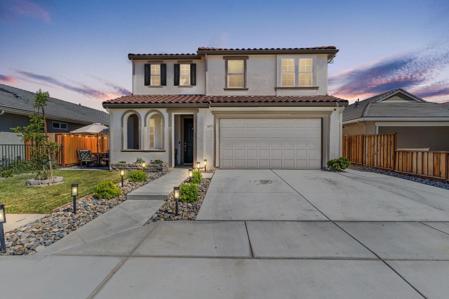 Photo of 805 Fulton Wy in Hollister, CA