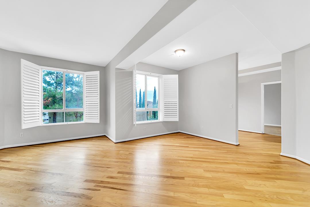 462 Marble Arch Ave