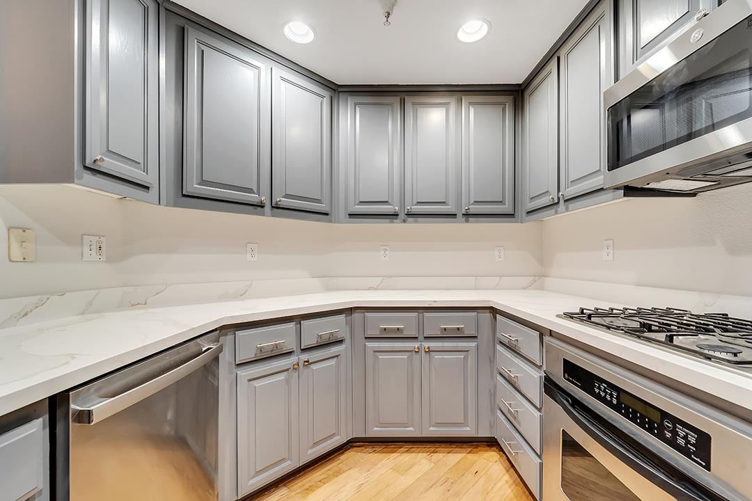 462 Marble Arch Ave