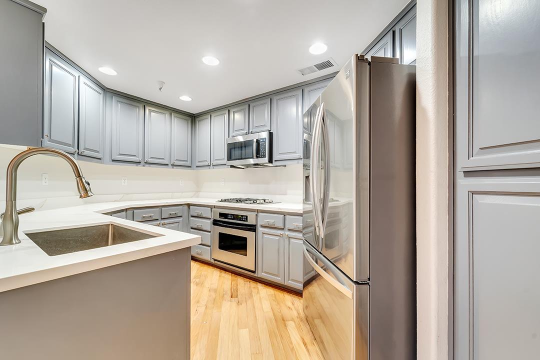 462 Marble Arch Ave