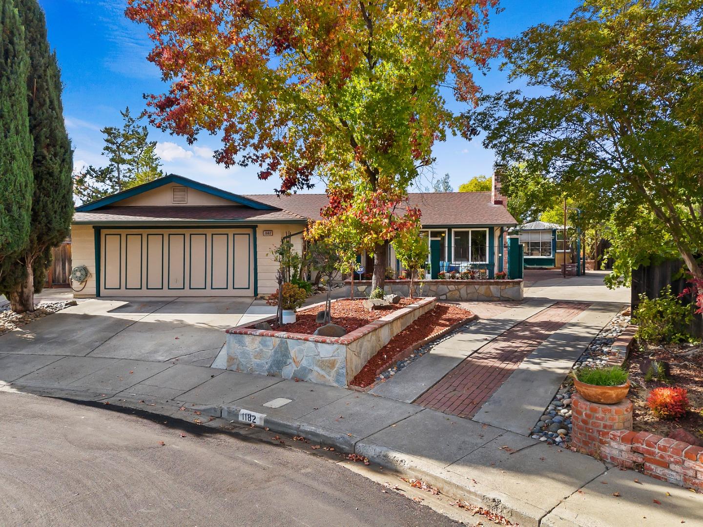 Detail Gallery Image 1 of 1 For 1182 Blanc Ct, Pleasanton,  CA 94566 - 3 Beds | 2 Baths