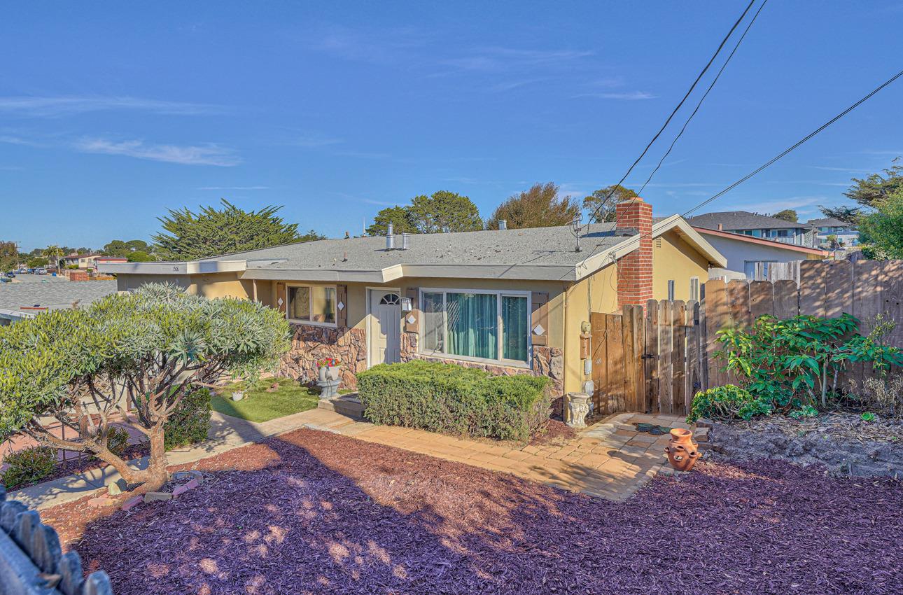 Detail Gallery Image 1 of 1 For 1506 Soto St, Seaside,  CA 93955 - 3 Beds | 1/1 Baths