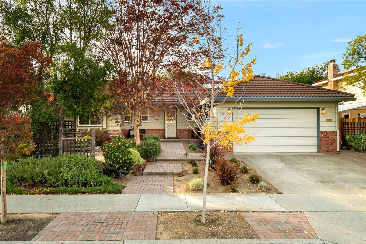 Detail Gallery Image 1 of 1 For 10325 Farallone Dr, Cupertino,  CA 95014 - 3 Beds | 2 Baths