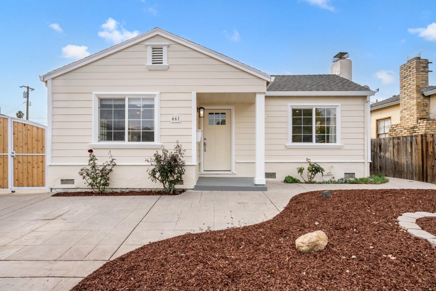 Detail Gallery Image 1 of 1 For 661 Fenton St, San Jose,  CA 95127 - 3 Beds | 2 Baths