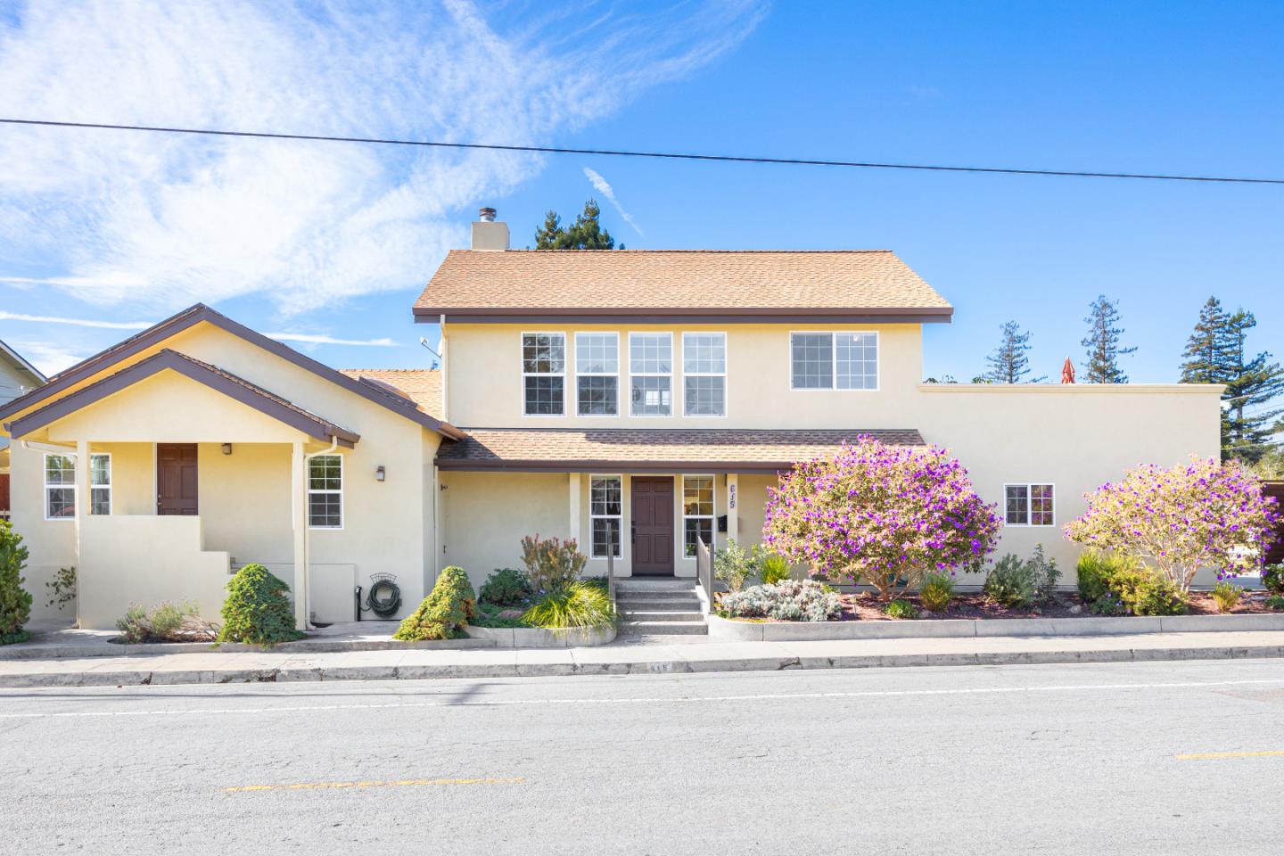 Detail Gallery Image 1 of 1 For 615 Poplar Ave, Santa Cruz,  CA 95062 - 4 Beds | 2 Baths