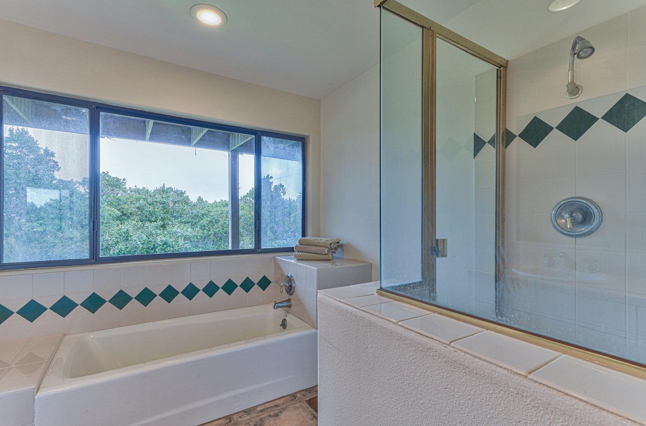 Detail Gallery Image 18 of 24 For 25435 Hidden Mesa Rd, Monterey,  CA 93940 - 3 Beds | 2/1 Baths