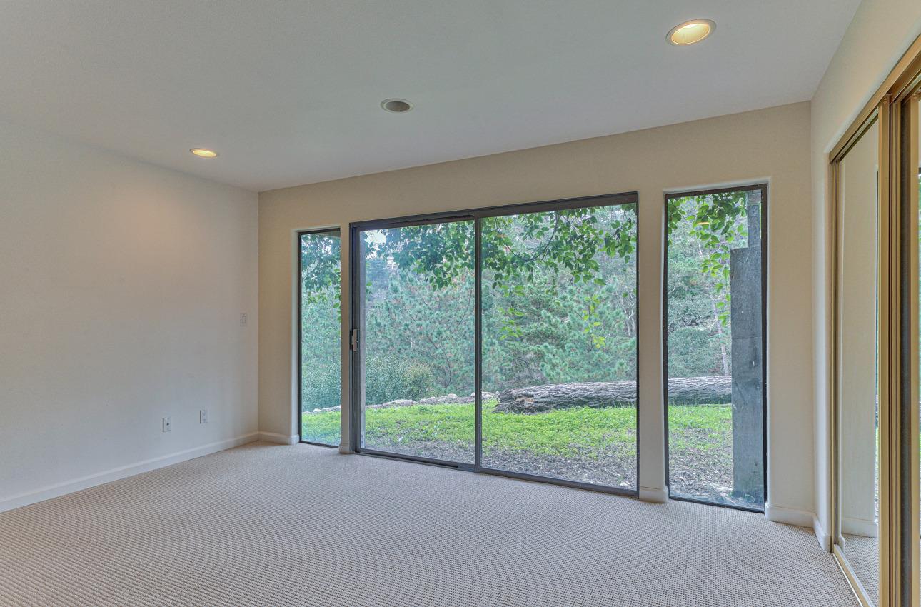 Detail Gallery Image 21 of 24 For 25435 Hidden Mesa Rd, Monterey,  CA 93940 - 3 Beds | 2/1 Baths