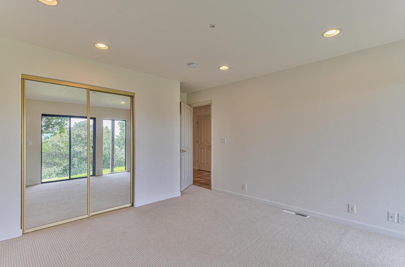 Detail Gallery Image 22 of 24 For 25435 Hidden Mesa Rd, Monterey,  CA 93940 - 3 Beds | 2/1 Baths