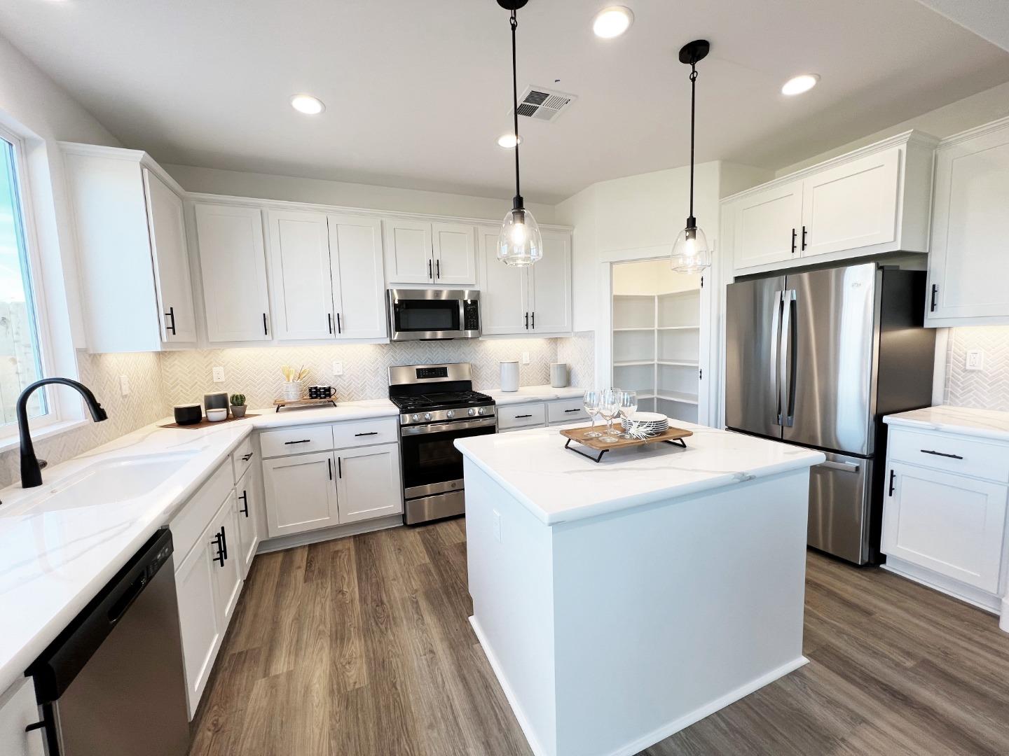 Photo of 1200 Cherry Peak Wy #14-67 in Hollister, CA