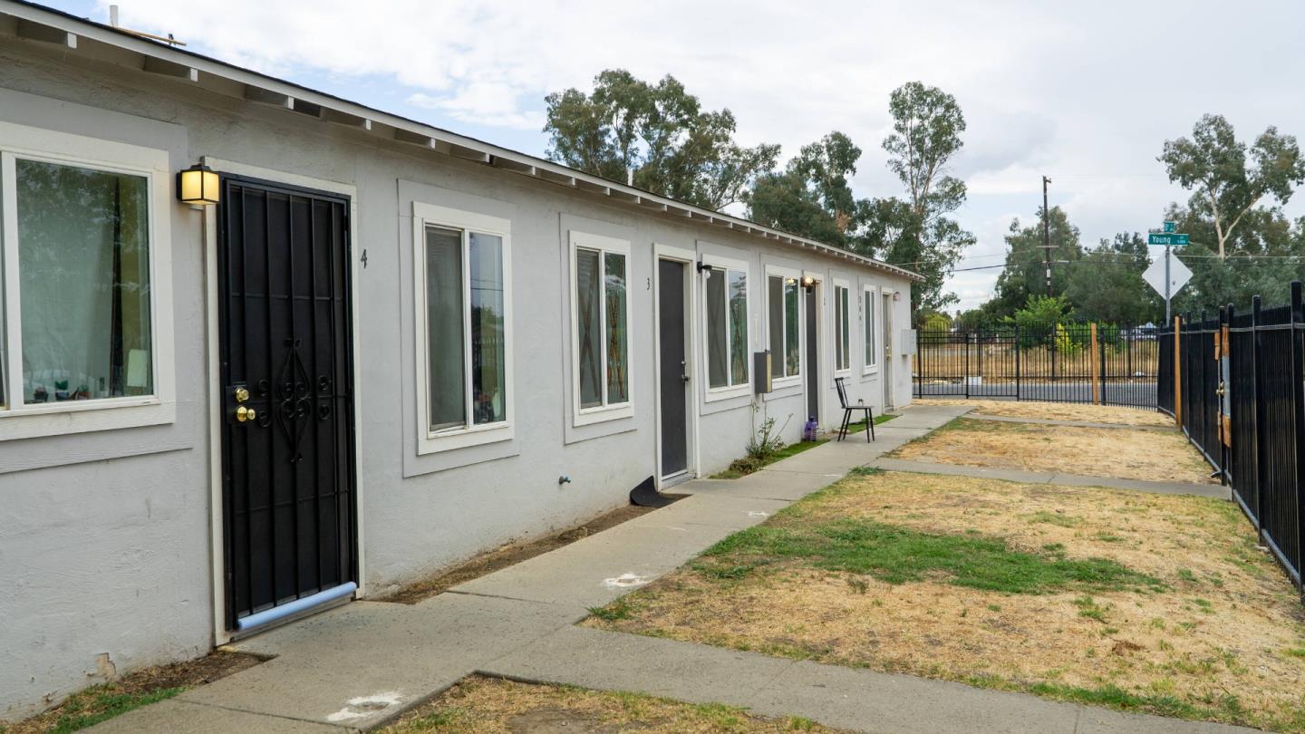 Photo of 5641 53rd St in Sacramento, CA