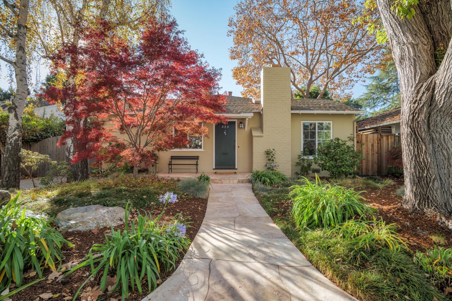 Detail Gallery Image 1 of 1 For 355 Iris Way, Palo Alto,  CA 94303 - 3 Beds | 2 Baths