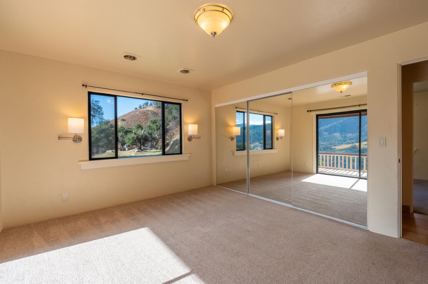 Detail Gallery Image 10 of 37 For 19231 Cachagua Rd, Carmel Valley,  CA 93924 - 3 Beds | 2 Baths