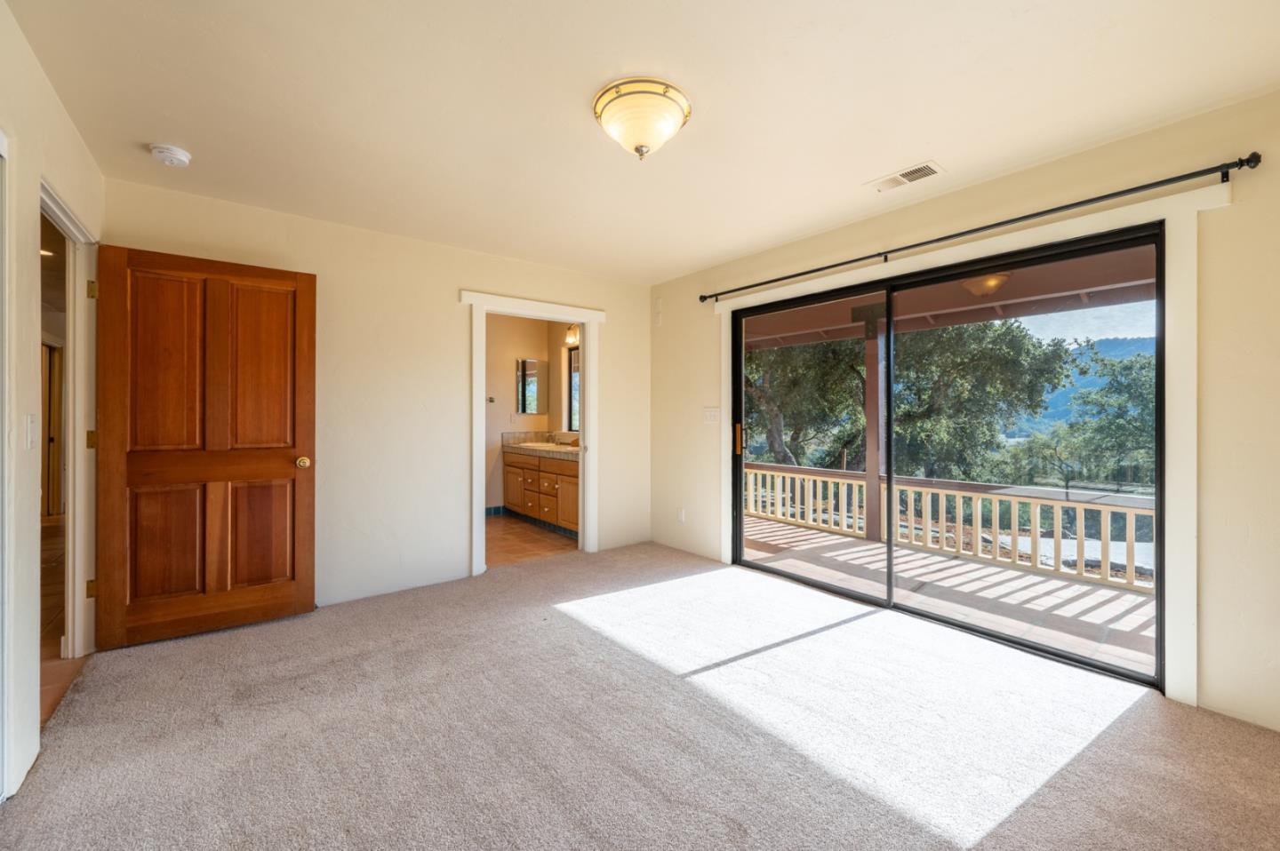 Detail Gallery Image 11 of 37 For 19231 Cachagua Rd, Carmel Valley,  CA 93924 - 3 Beds | 2 Baths