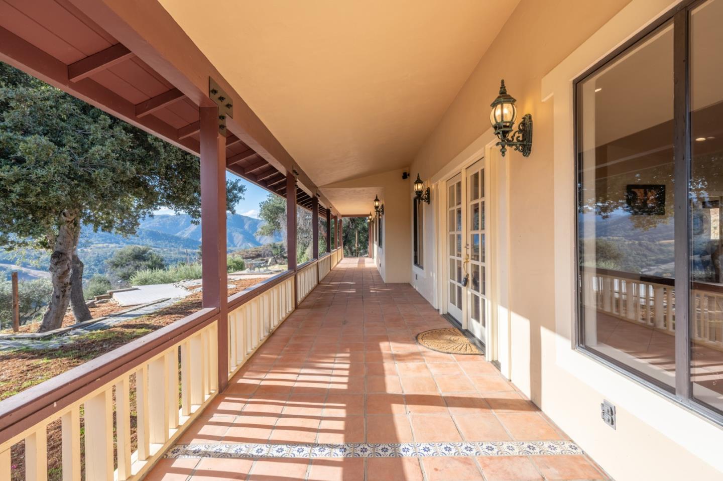 Detail Gallery Image 18 of 37 For 19231 Cachagua Rd, Carmel Valley,  CA 93924 - 3 Beds | 2 Baths