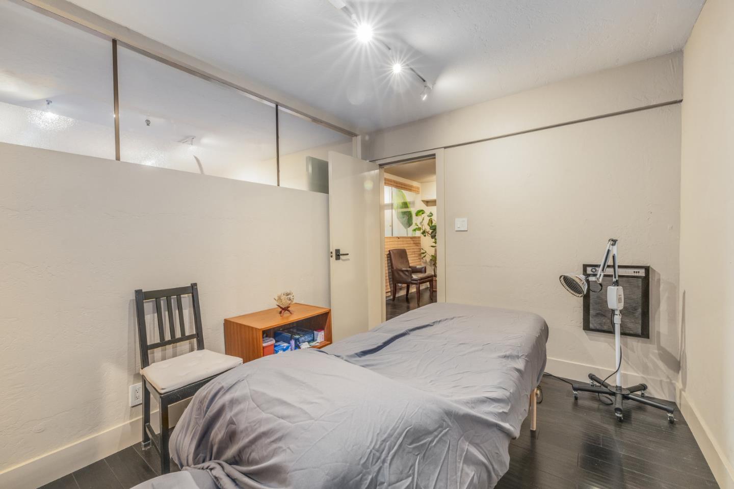 Detail Gallery Image 12 of 33 For 1360 9th Ave #5,  San Francisco,  CA 94122 - – Beds | – Baths