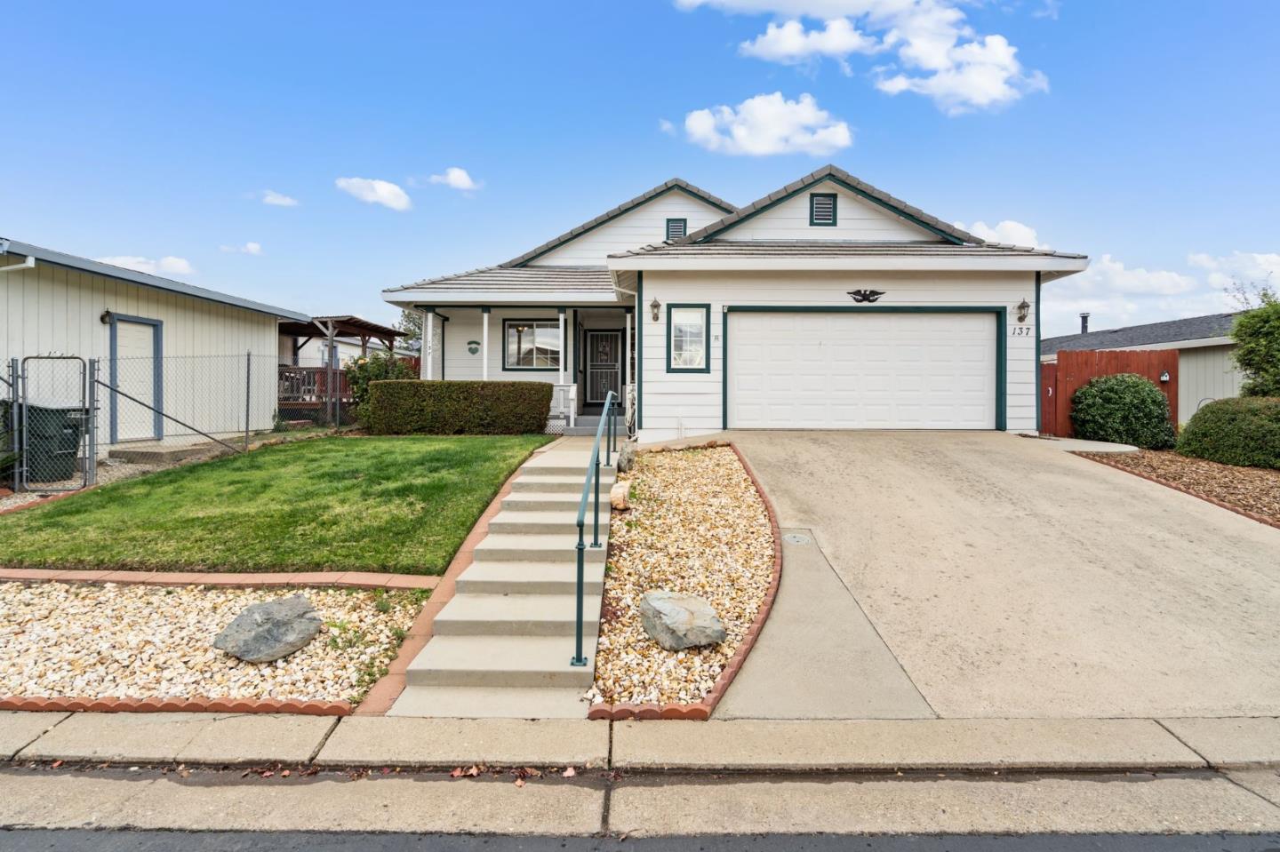 Photo of 137 Mesa De Oro Cir in Sutter Creek, CA
