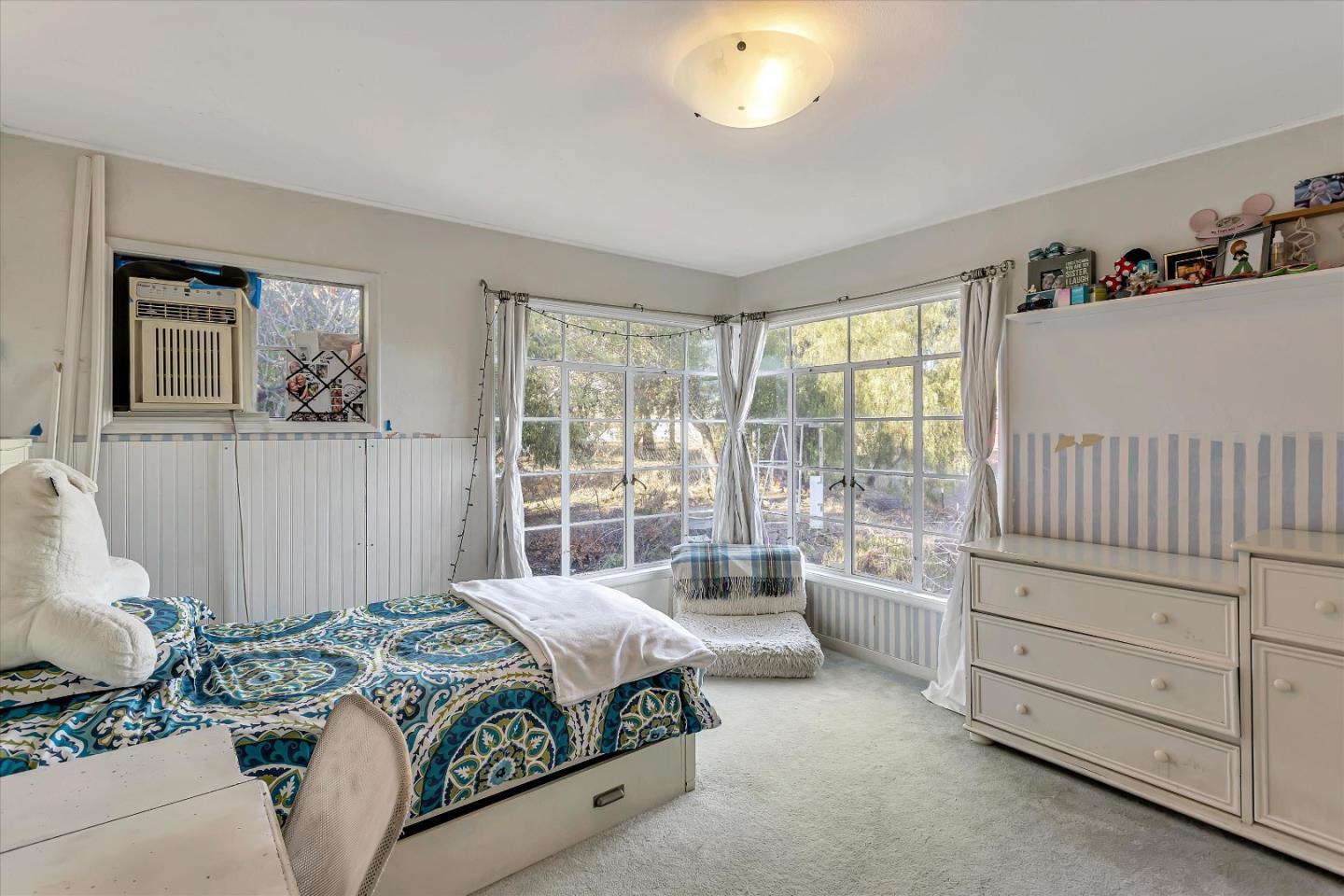 Detail Gallery Image 12 of 49 For 15101 Kennedy Rd, Los Gatos,  CA 95032 - 4 Beds | 2/1 Baths