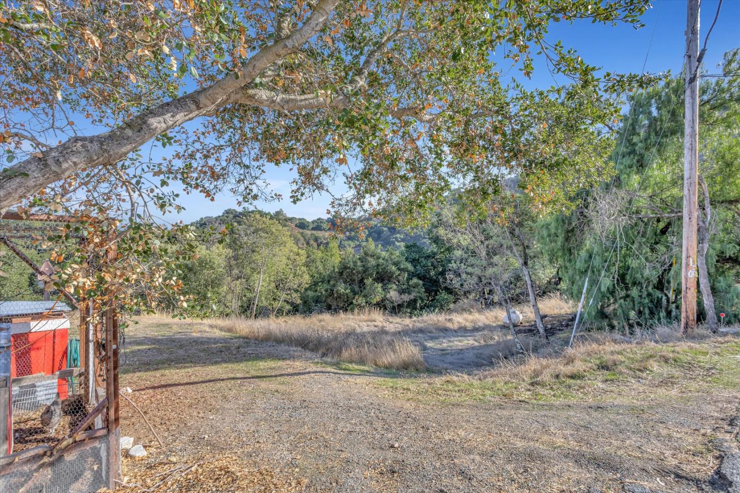 Detail Gallery Image 3 of 49 For 15101 Kennedy Rd, Los Gatos,  CA 95032 - 4 Beds | 2/1 Baths