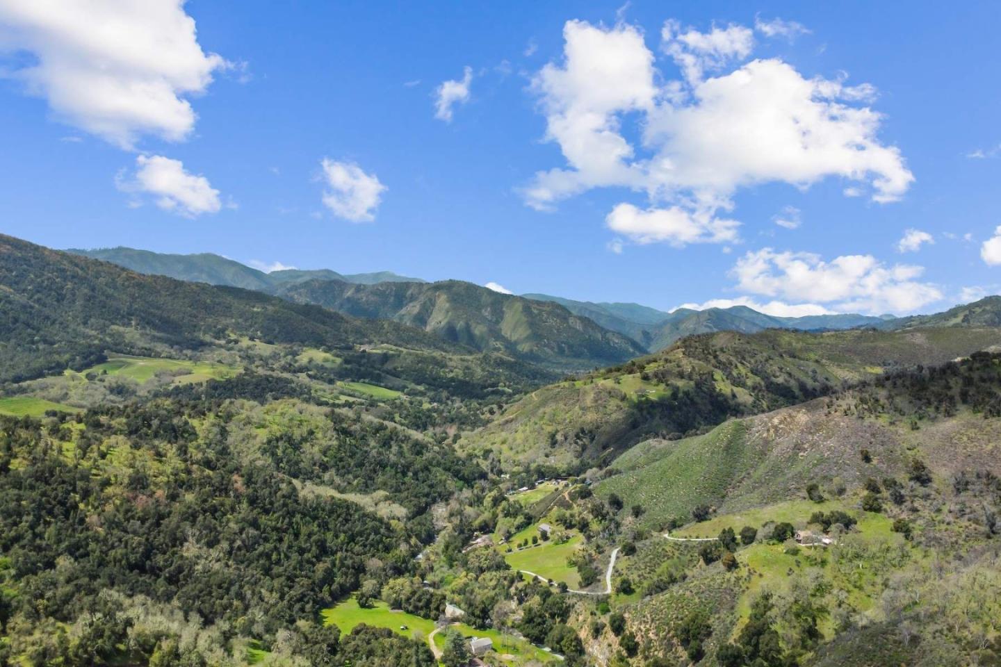 Photo of 20520 Cachagua Rd in Carmel Valley, CA