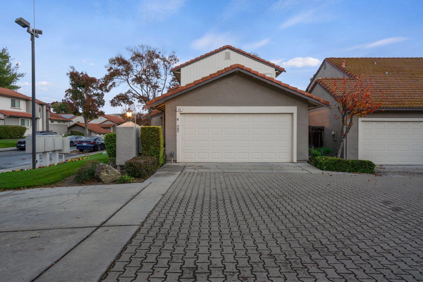 Detail Gallery Image 1 of 1 For 498 Verano Ct, San Jose,  CA 95111 - 3 Beds | 2/1 Baths