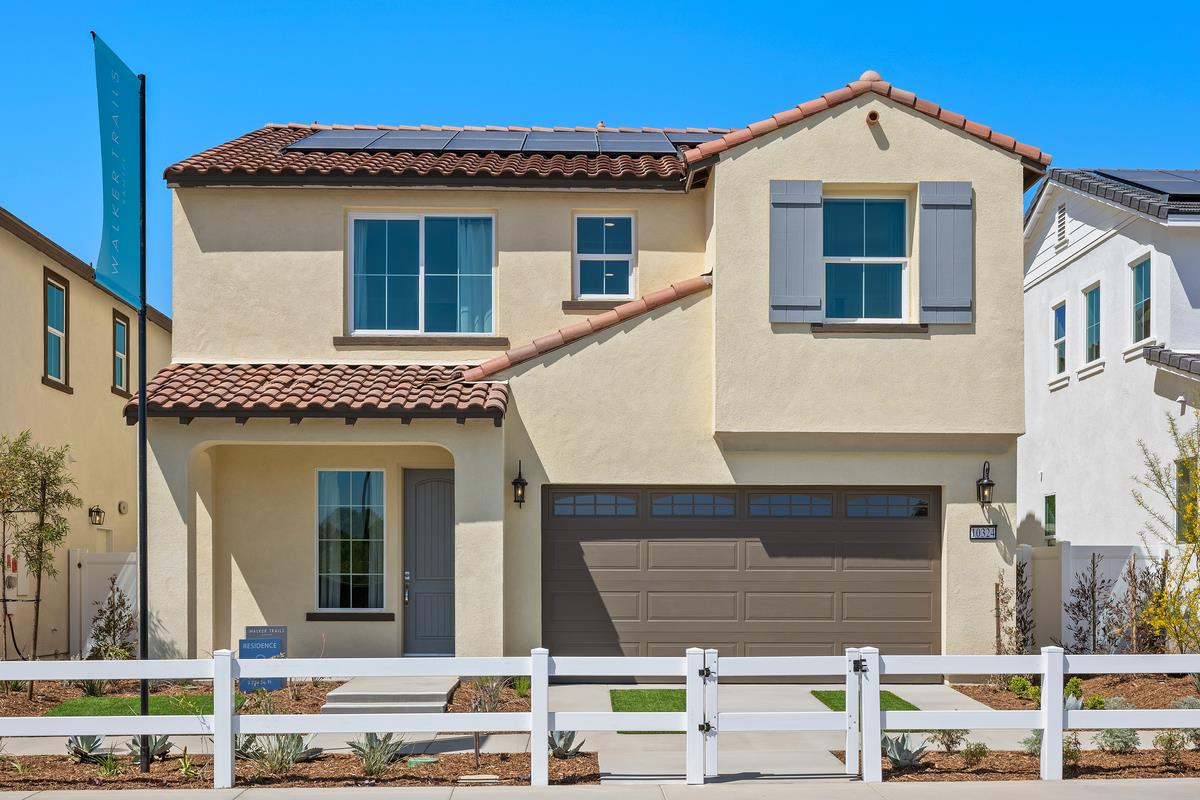 Detail Gallery Image 1 of 6 For 10373 River Bluff Dr, Santee,  CA 92071 - 4 Beds | 2/1 Baths