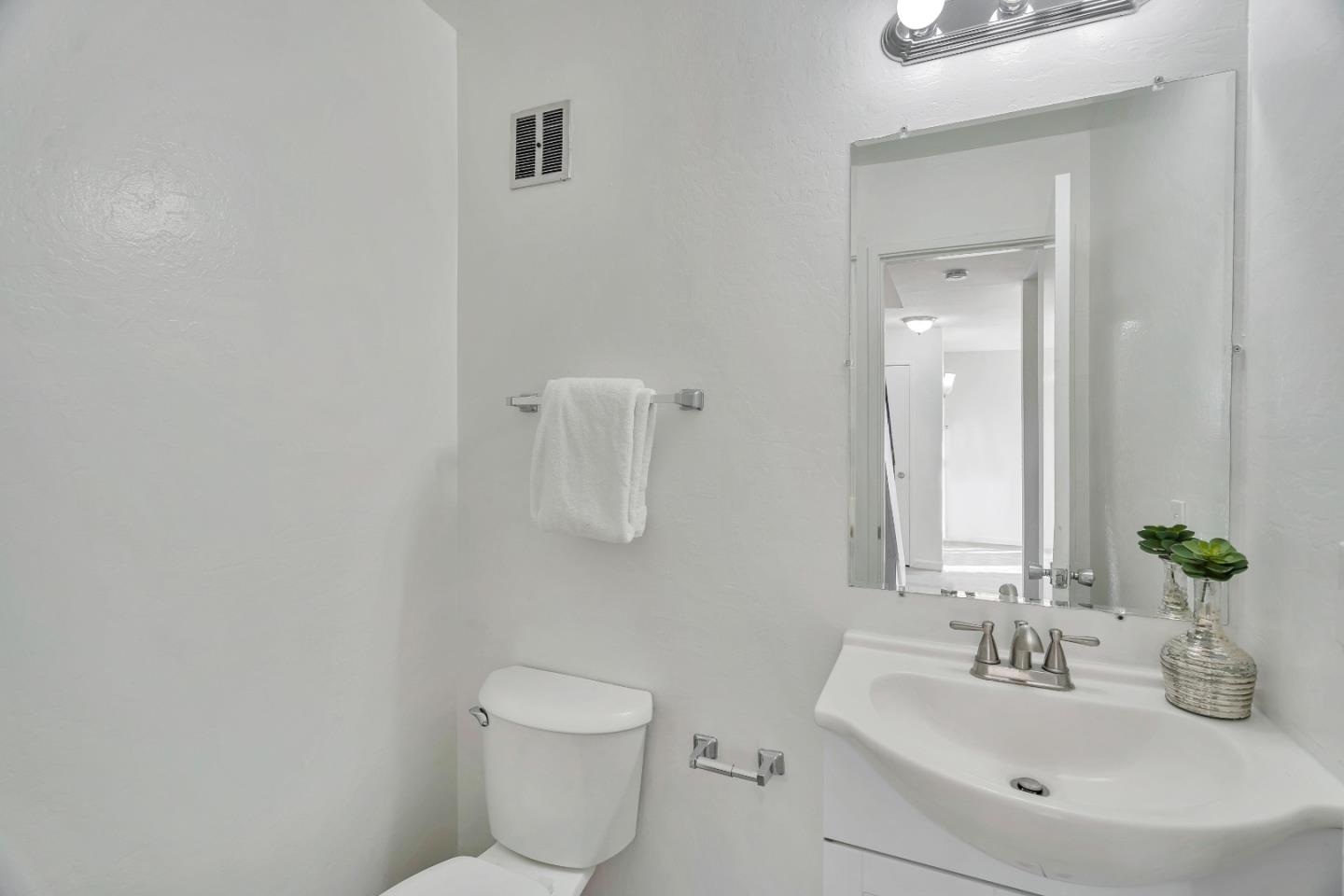 Detail Gallery Image 14 of 14 For 410 Auburn Way #33,  San Jose,  CA 95129 - 2 Beds | 1/1 Baths