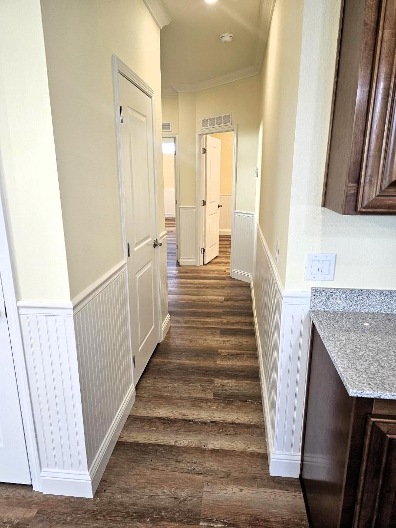 Detail Gallery Image 9 of 22 For 275 Burnett Ave #102,  Morgan Hill,  CA 95037 - 2 Beds | 2 Baths