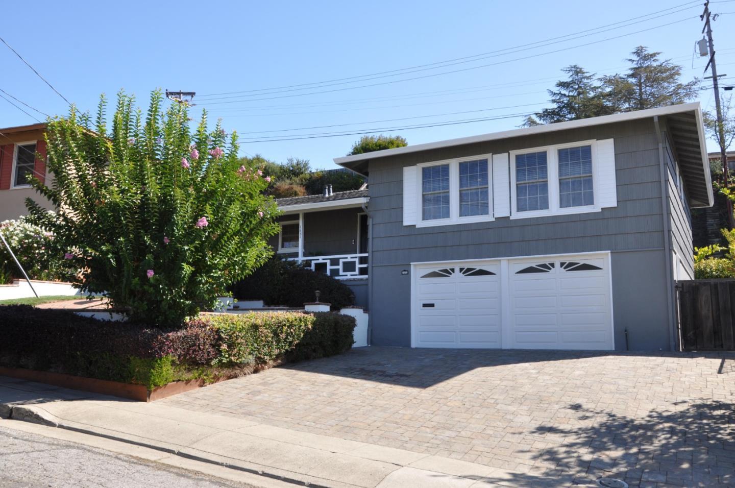 Detail Gallery Image 1 of 1 For 1631 El Verano Way, Belmont,  CA 94002 - 3 Beds | 2 Baths