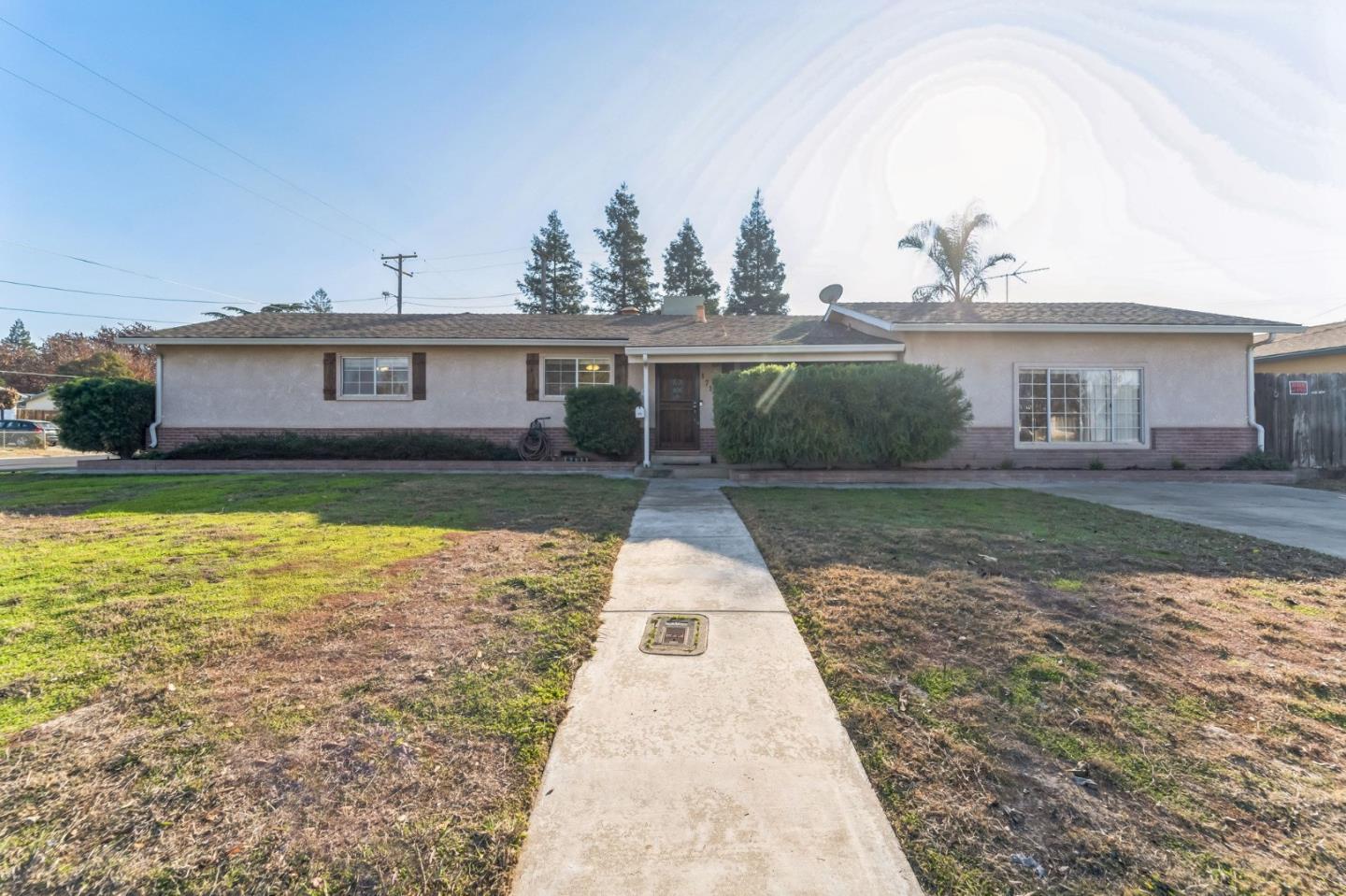 Detail Gallery Image 1 of 1 For 1712 Thorsen Ave, Modesto,  CA 95355 - 3 Beds | 2 Baths