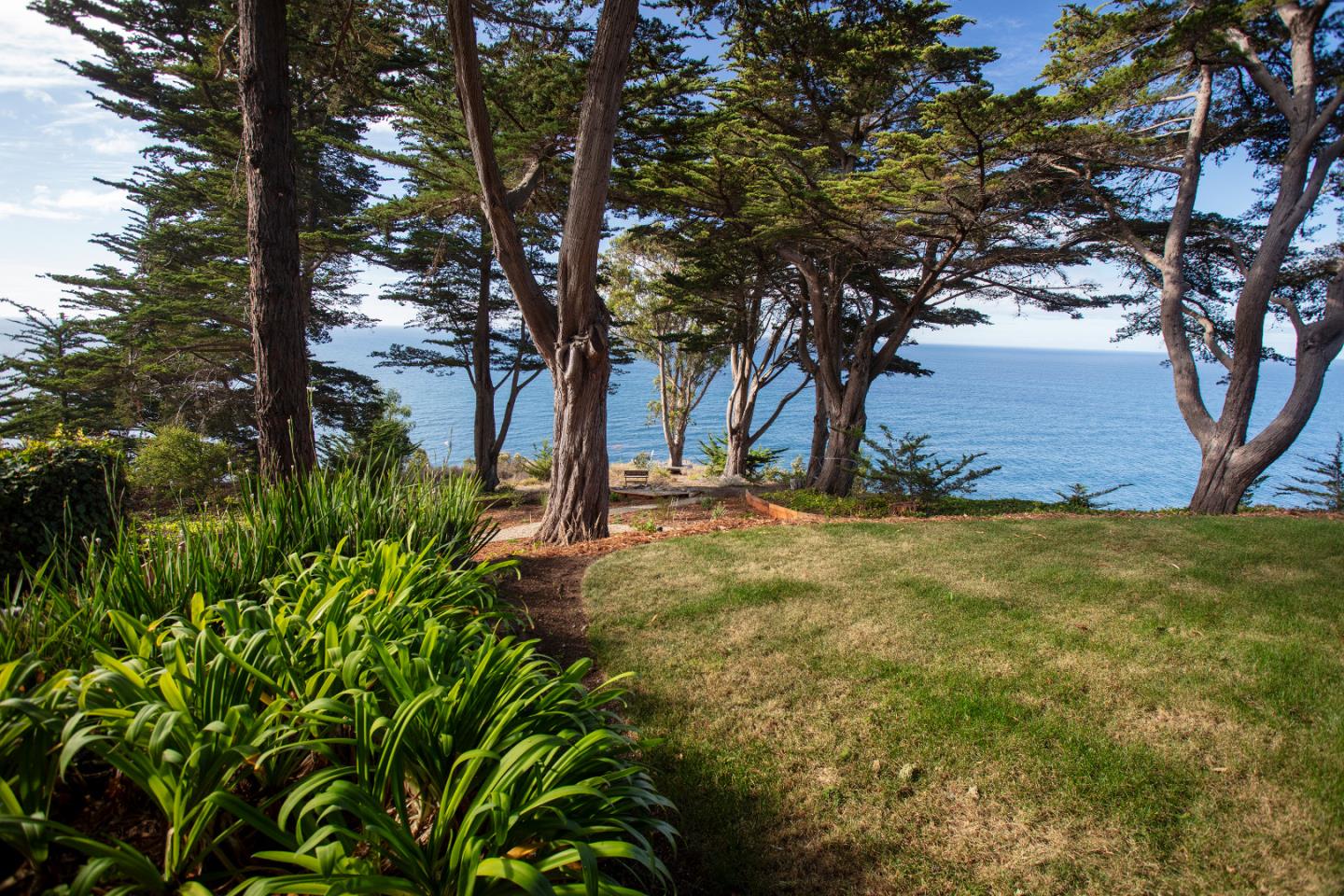 Detail Gallery Image 2 of 23 For 55700 Highway 1, Big Sur Coast,  CA 93920 - 4 Beds | 2/2 Baths