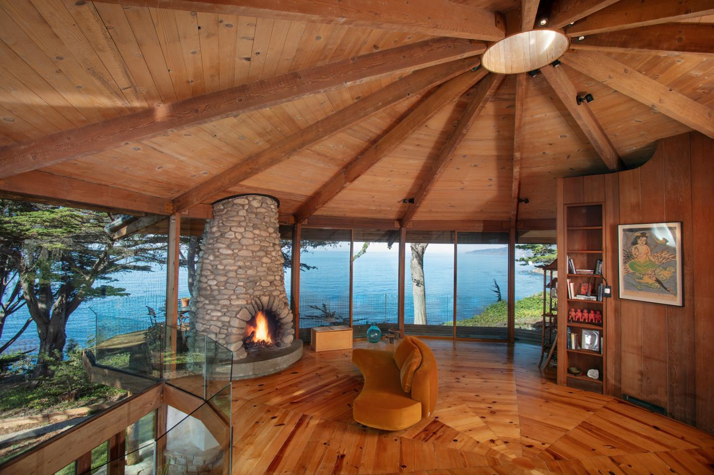 Detail Gallery Image 4 of 23 For 55700 Highway 1, Big Sur Coast,  CA 93920 - 4 Beds | 2/2 Baths