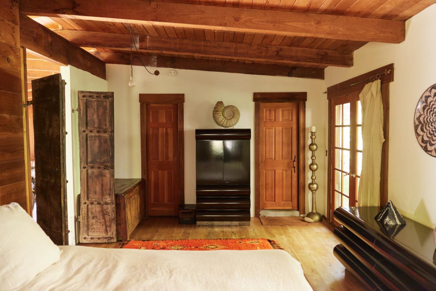 Detail Gallery Image 15 of 29 For 46845 Highway 1, Big Sur Coast,  CA 93920 - 4 Beds | 2 Baths
