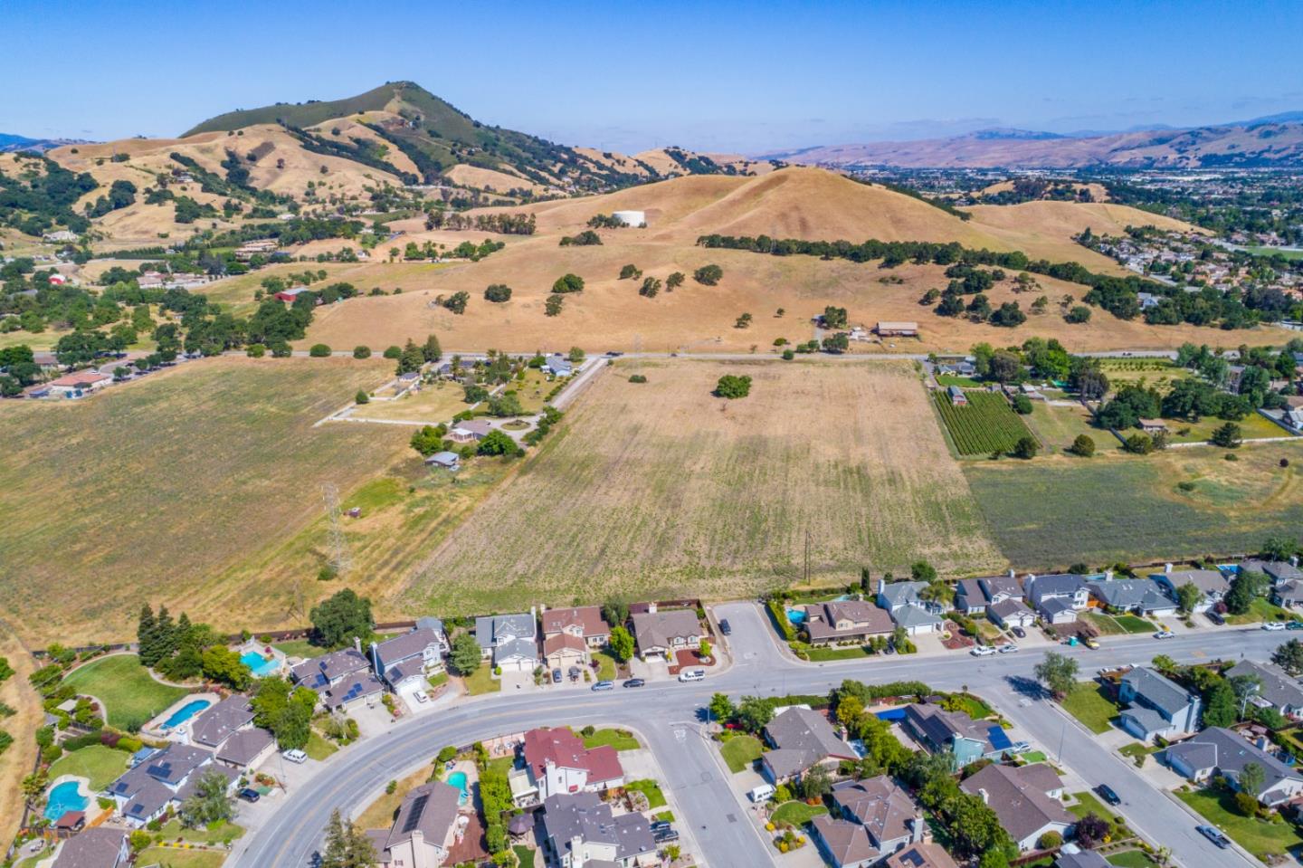 Photo of 600 W Edmundson Ave in Morgan Hill, CA