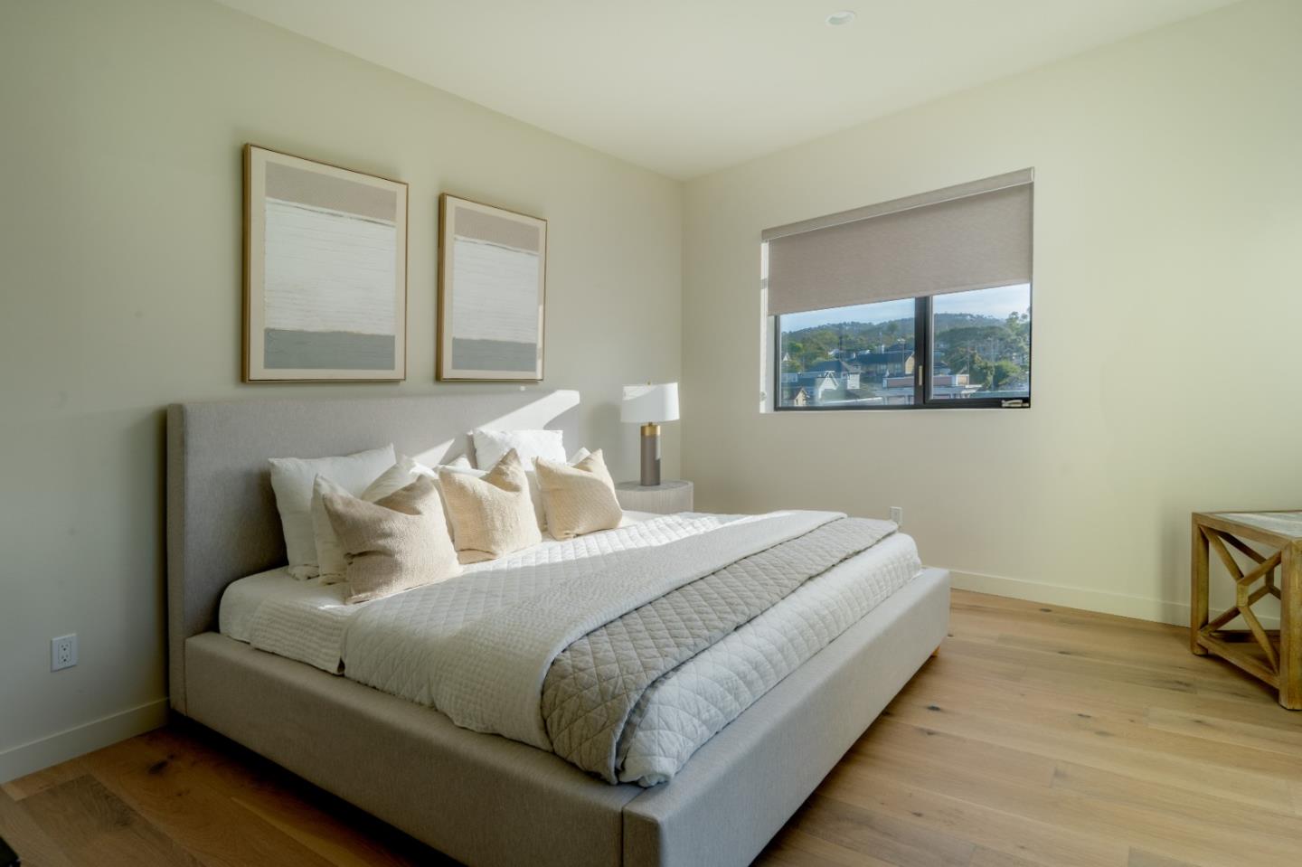 Detail Gallery Image 11 of 15 For 520 Lighthouse Ave #303,  Pacific Grove,  CA 93950 - 2 Beds | 2/1 Baths