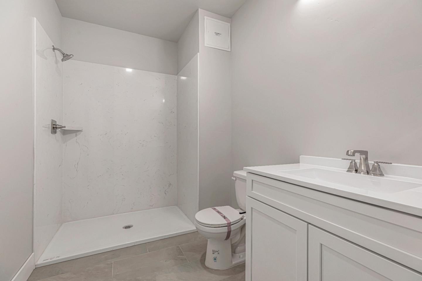 Detail Gallery Image 23 of 31 For 400 San Benito St #202,  Hollister,  CA 95023 - 2 Beds | 1 Baths